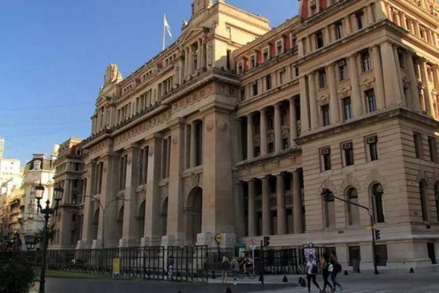 URGENTE: Amenaza de bomba en Tribunales: evacuan al personal del Palacio de Justicia