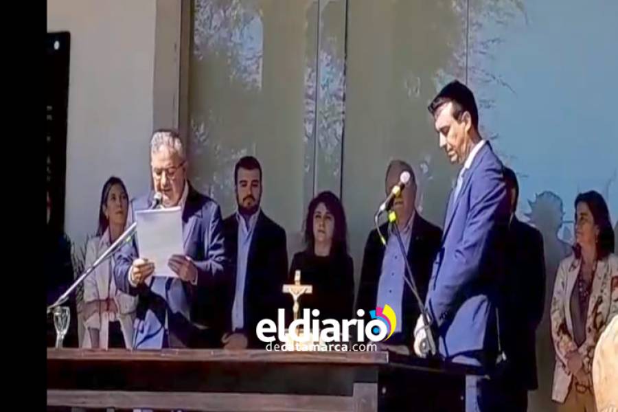 Jalil le tomó juramento a los nuevos ministros que integran el Gabinete Provincial
