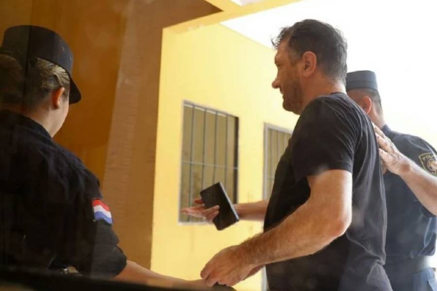 Edgardo Kueider: “Si vuelvo a la Argentina, sé que mi destino será la cárcel de Ezeiza”
