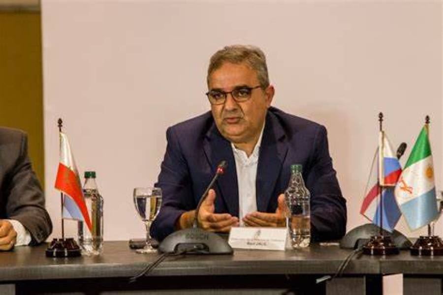 Jalil marca distancia con el gobierno nacional y reclama mayor diálogo federal 