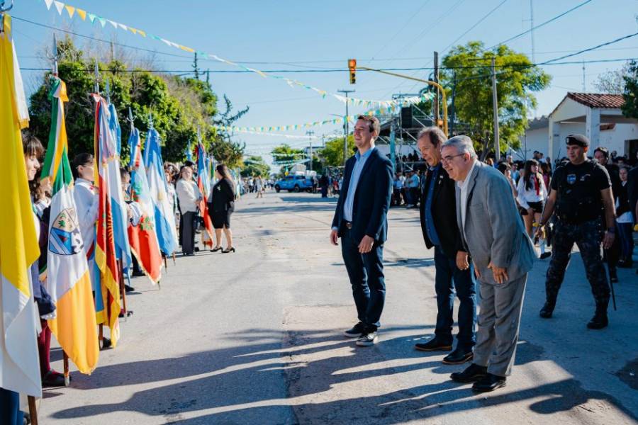 Raúl Jalil acompañó el aniversario de Recreo con una fuerte inversión en equipamiento municipal