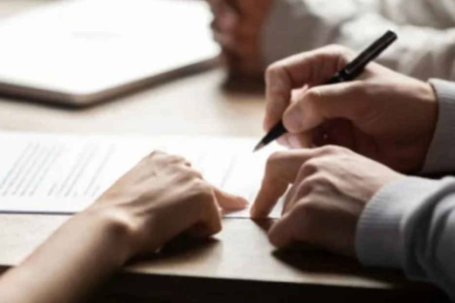 Escribanos en jaque: un proyecto propone la modificación del régimen notarial