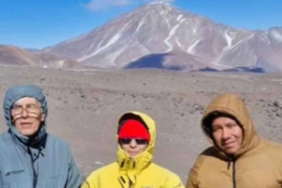 Montañistas catamarqueños bautizan una cumbre en honor a la UNCA