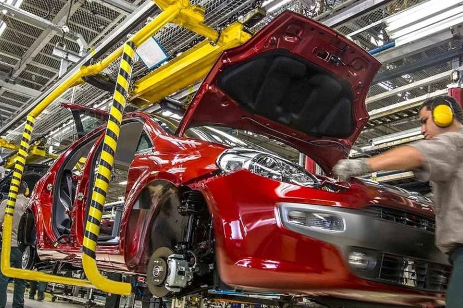 El uso de capacidad instalada en la industria fue de 58,3% en abril, con suba interanual