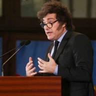 La furibunda reacción de Javier Milei por el fallo de YPF: culpó a Kicillof y lo llamó “inútil soviético”