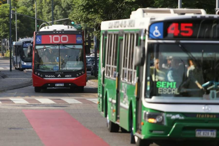 Ni nafta ni gasoil: el revolucionario anuncio que cambiará para siempre a los colectivos de Buenos Aires