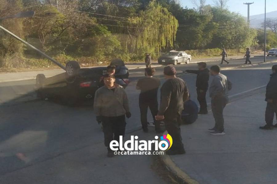 Tremendo vuelco de un automóvil en Sumalao