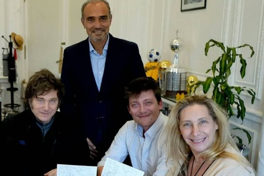 Karina Milei convocó a la primera reunión de la mesa de campaña con la asistencia de Santiago Caputo