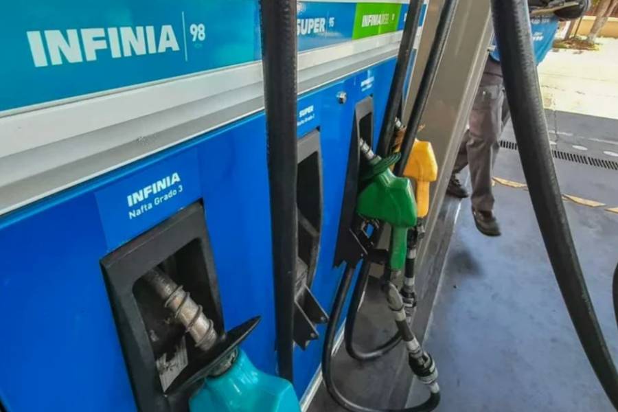Por qué YPF no actualizará esta noche el valor de sus combustibles