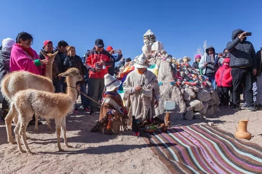 Celebración a la Madre Tierra en el Pueblo Perdido: un encuentro con la cultura ancestral