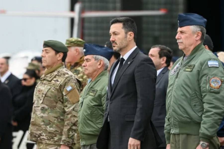 Aprueban el aumento escalonado del 7,5% en los salarios de las Fuerzas Armadas: cómo quedan según la jerarquía