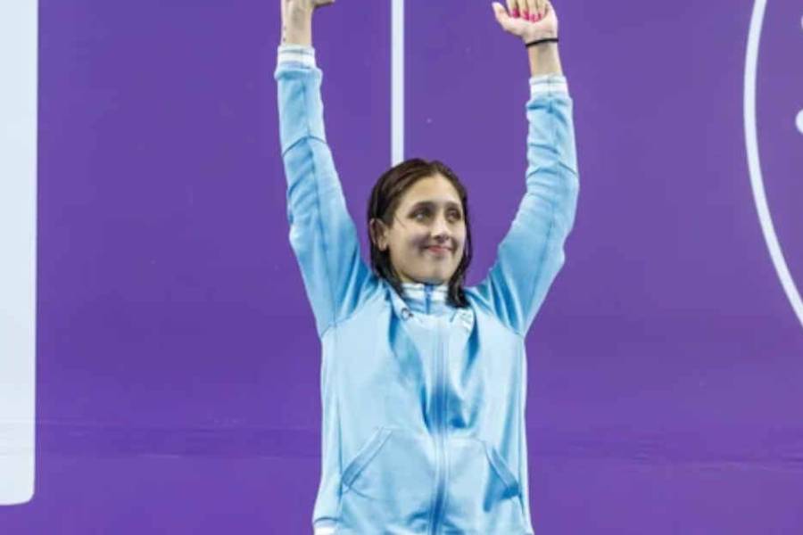 Agostina Hein hizo historia consagrándose campeona del mundo junior en 400 metros combinados