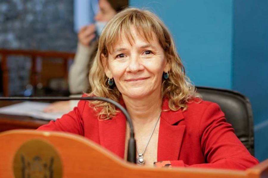 Claudia Palladino: “El déficit cero no puede ser a costa de la gente”