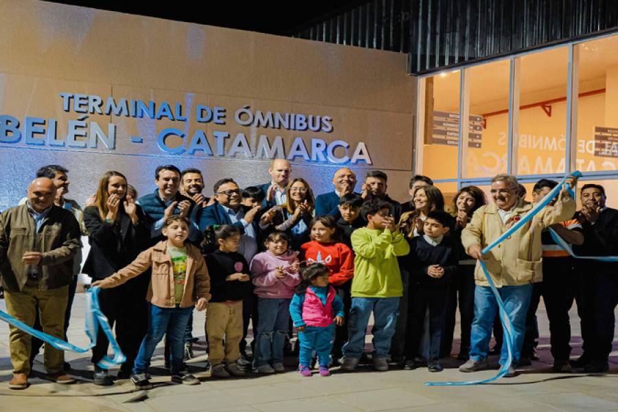 Catamarca acelera inauguración de obras antes de la veda: Belén estrenó su terminal más moderna