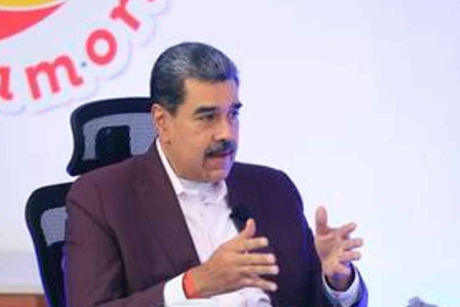 Maduro denuncia que Estados Unidos pretende derrocarlo para apoderarse del petróleo