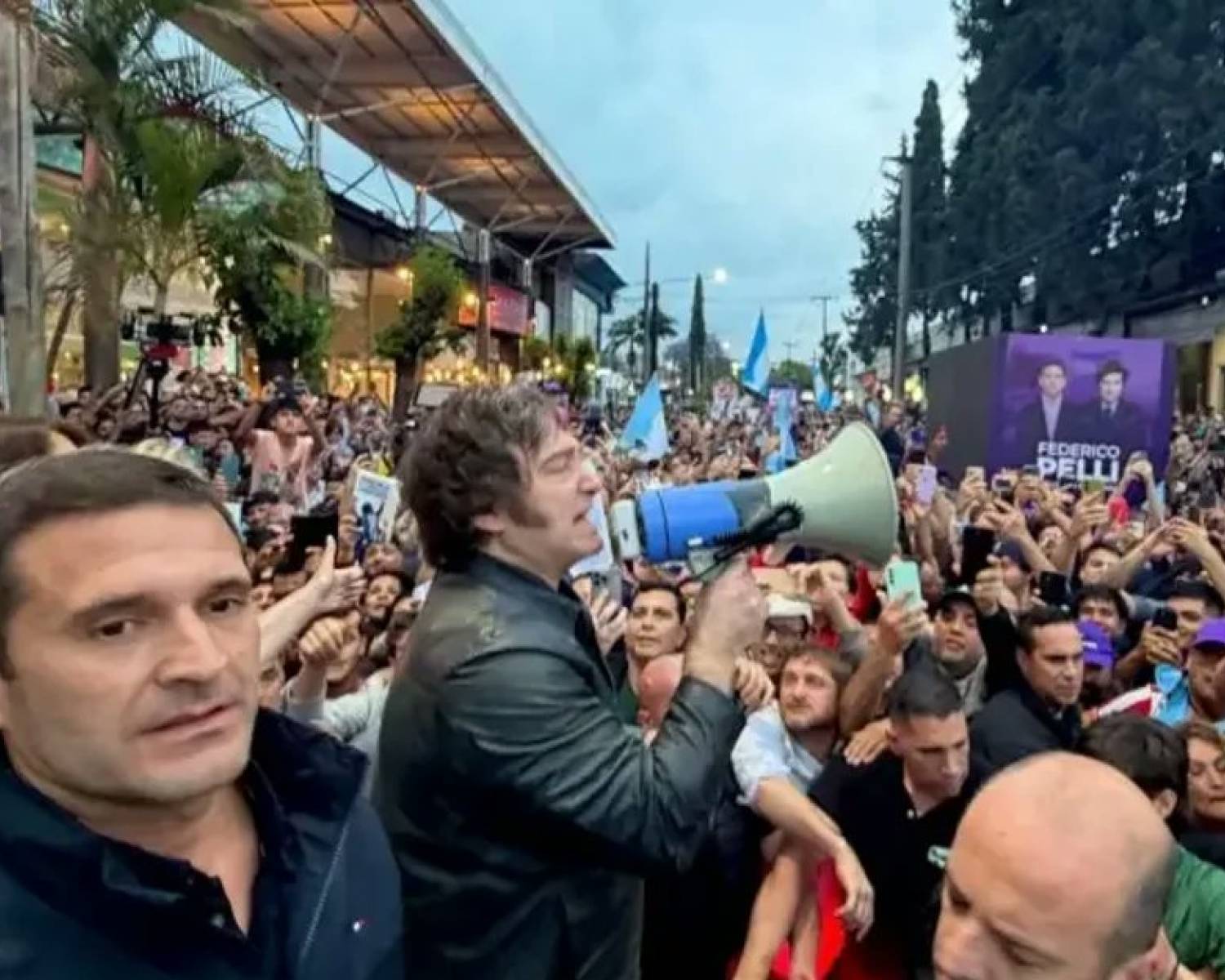 Cuenta regresiva para las elecciones: Milei cierra en Rosario y Kicillof junto a Taiana y Massa en San Martín