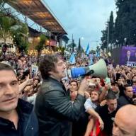 Cuenta regresiva para las elecciones: Milei cierra en Rosario y Kicillof junto a Taiana y Massa en San Martín