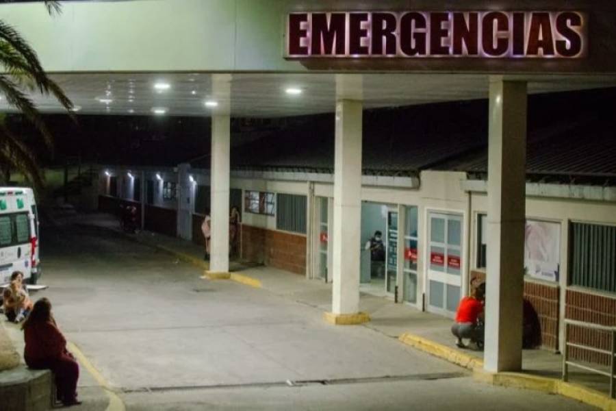 Perdió el control de la moto y terminó hospitalizada