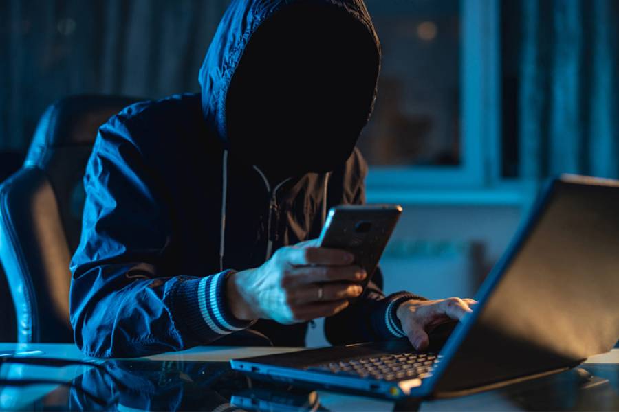 Nueva estafa: Ofrecen pagar tus facturas “a mitad de precio” por Facebook y WhatsApp