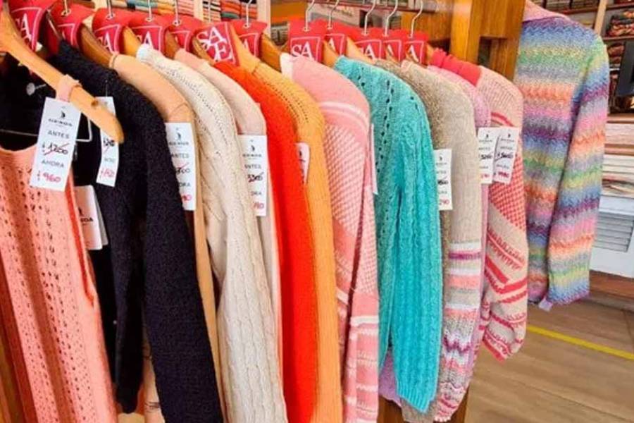 Suspenden a casi 200 trabajadores de la empresa de tejido de punto más importante de Argentina