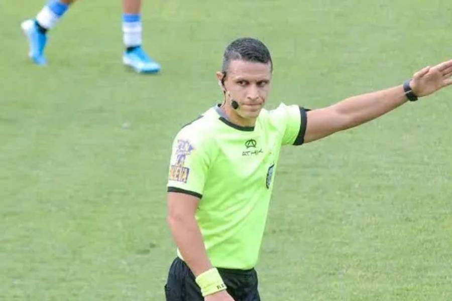 Lamentable: el árbitro Andrés Gariano amenazó con golpear al entrenador de Huracán