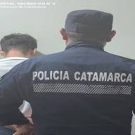 Fue detenido por agredir a su pareja y sustraerle la camioneta