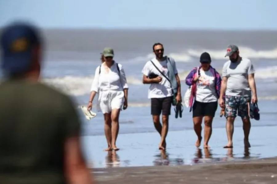 Un fin de semana largo con récord de movimiento: 1.7 millones de personas viajaron por el país