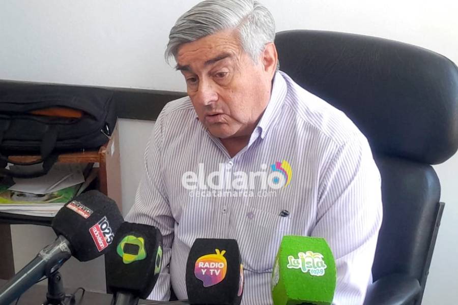 Acuña evita pronunciarse sobre los electos del MID y pone condiciones para aprobar el presupuesto