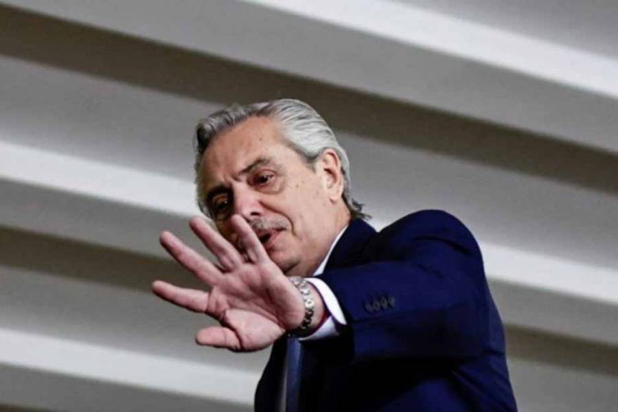 Alberto Fernández defendió a Rosario Central y respaldó la gestión de “Chiqui” Tapia