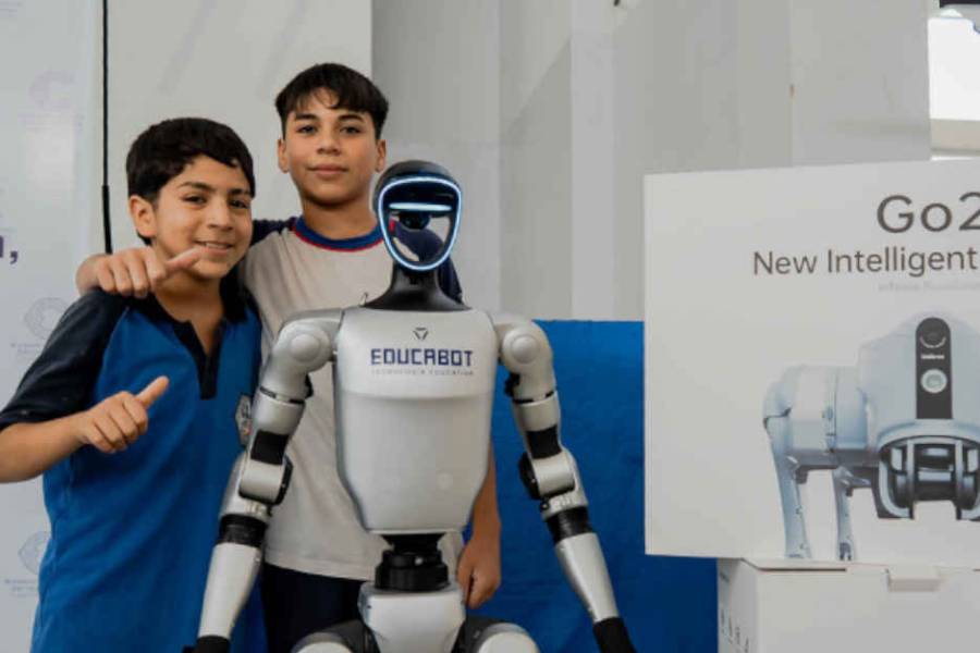 Catamarca apuesta a la innovación: abrió su primera aula S.T.E.A.M. con IA, robótica y programación
