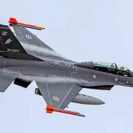 2.100 km/h de velocidad máxima, misiles, bombas guiadas y cañones: así son los F-16 que compró Argentina