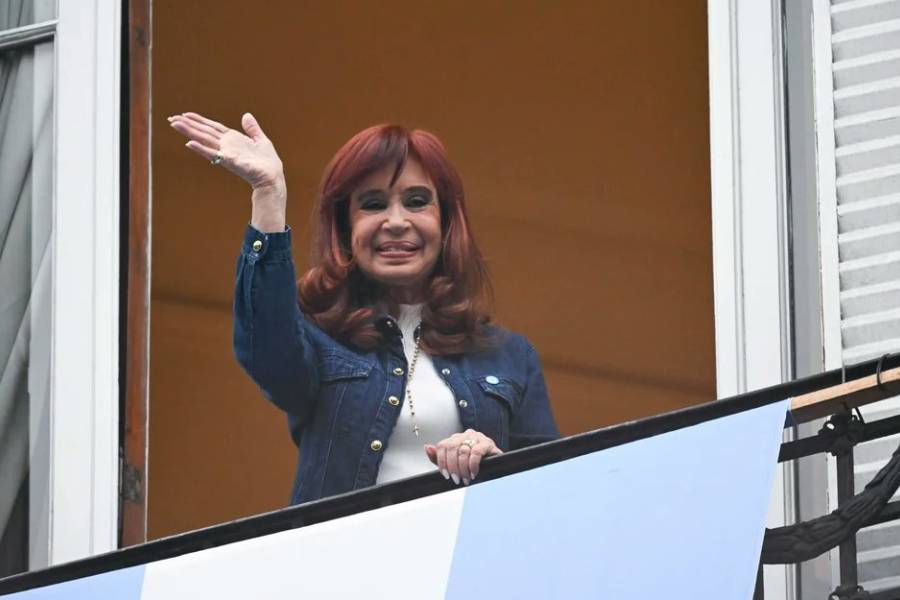 La Justicia autorizó salidas de Cristina Kirchner a la terraza de San José 1111