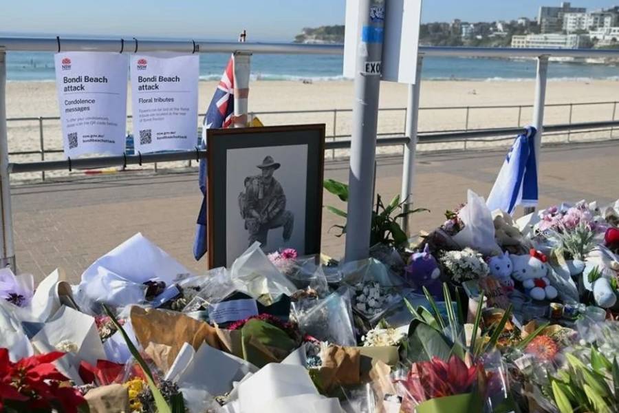 Australia se paraliza para honrar a las víctimas de la masacre en playa Bondi