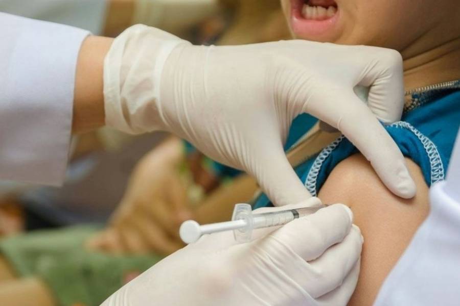 Catamarca refuerza la vacunación contra sarampión, rubéola y parotiditis en niños