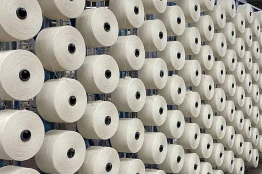 La industria textil se desplomó 24% en octubre y tocó su nivel más bajo en una década