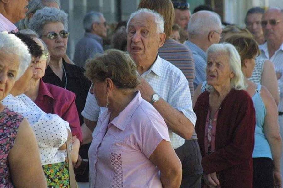 Las jubilaciones perdieron 27,4% por la fórmula de actualización de Milei