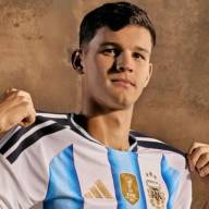 Valentín Carboni ya está en el país para ser nuevo refuerzo de Racing