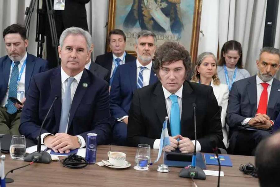 El Gobierno le pidió a los residentes argentinos en Medio Oriente mantenerse alerta