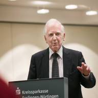 La advertencia del premio Nobel de Medicina Harald zur Hausen sobre el consumo de carne vacuna