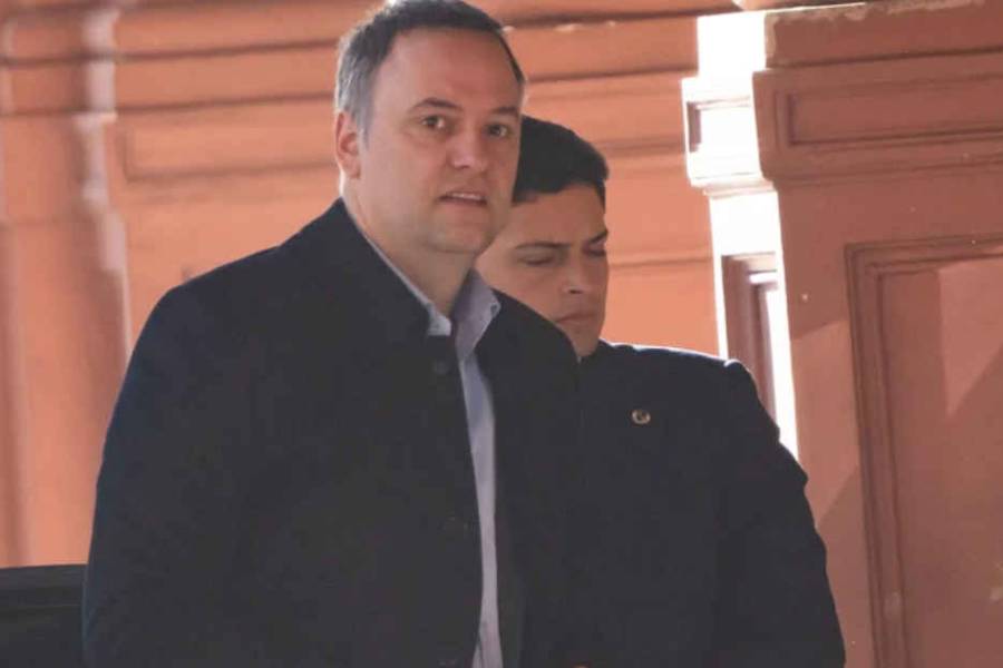 Adorni, sobre la baja del Riesgo País: “El resultado de haber hecho lo que habia que hacer