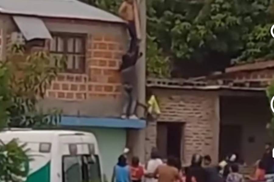 Intentó colgarse del tendido eléctrico, sufrió una descarga y quedó atrapado entre un poste y un techo