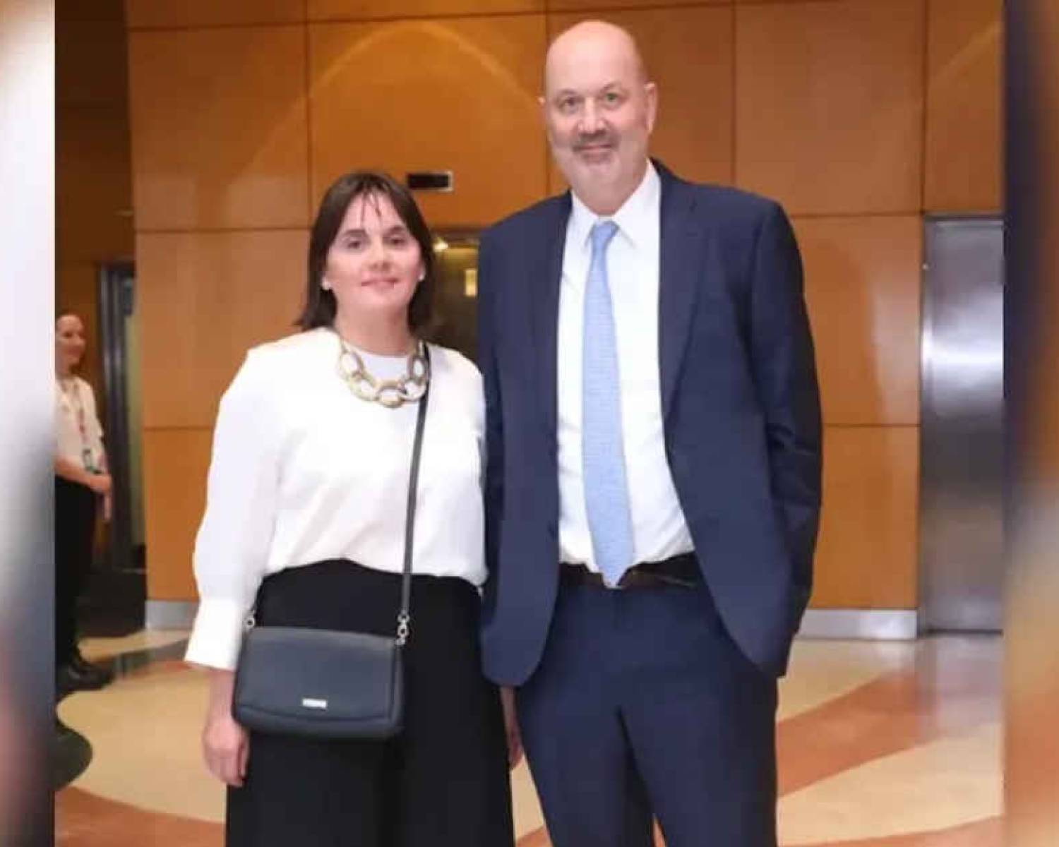 Denuncian penalmente a Sturzenegger y piden investigar un contrato de 114 millones de pesos con la AACI