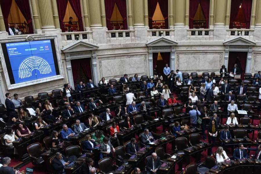 El Gobierno buscaría sancionar la reforma laboral el 27 de febrero en el Senado