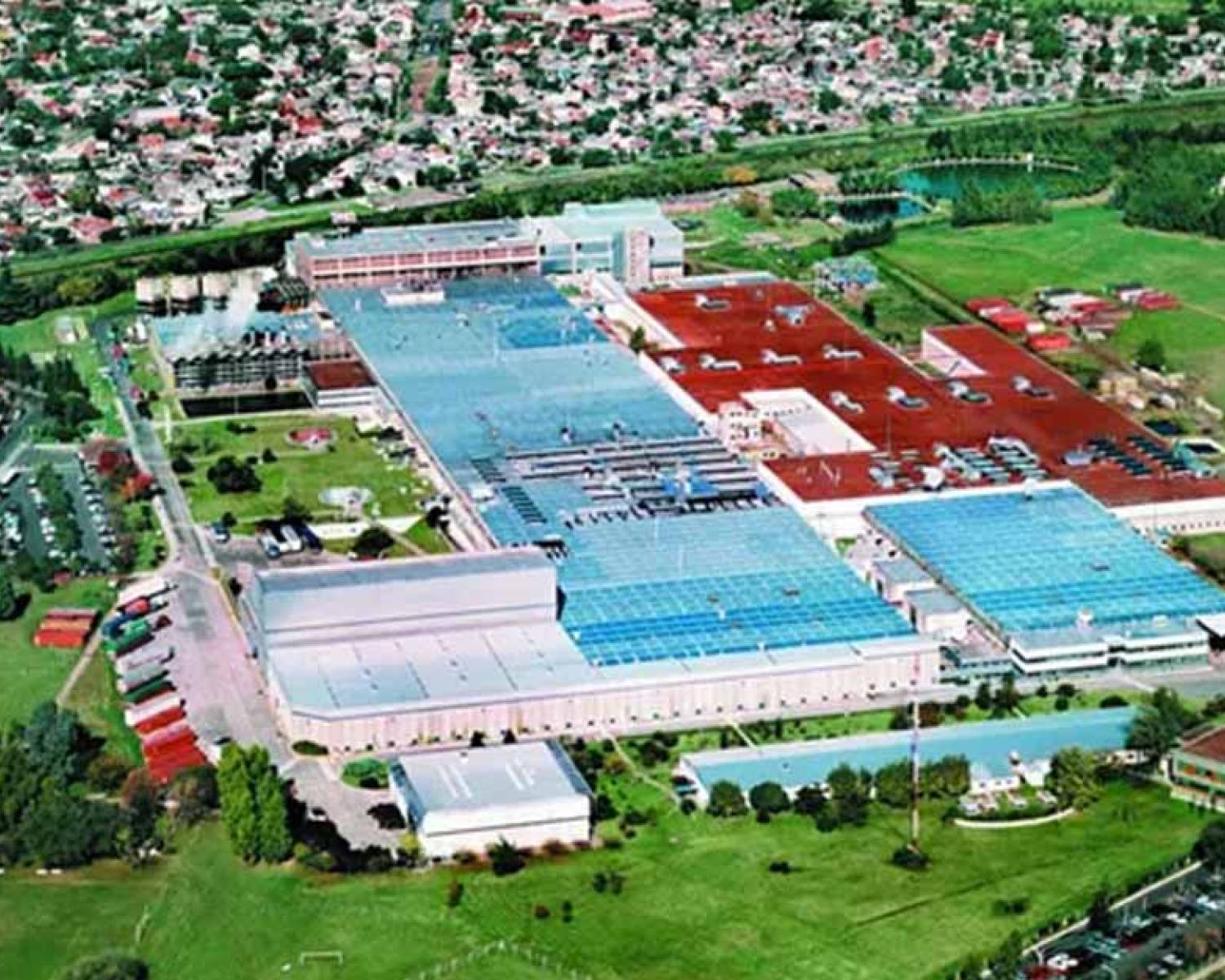 FATE anunció su cierre definitivo y el despido de casi mil empleados