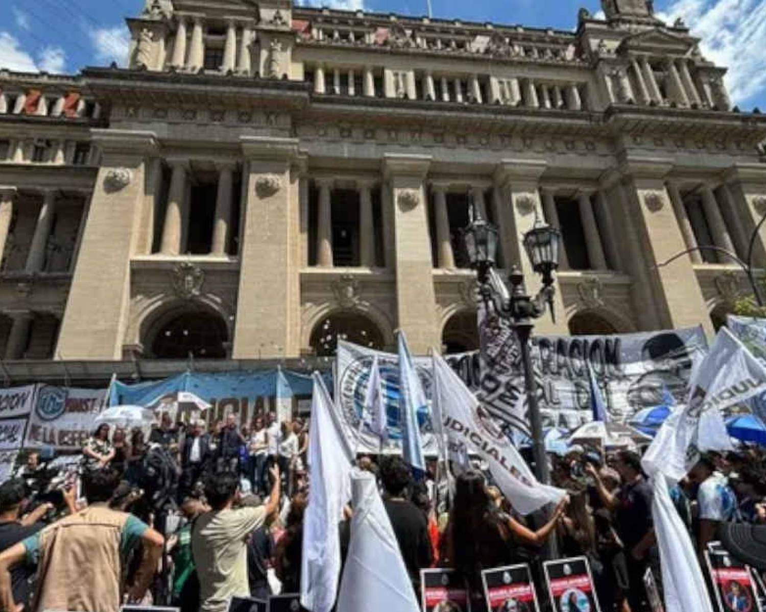 Comunicado de la CGT por el traspaso de la Justicia Laboral Nacional a CABA: 