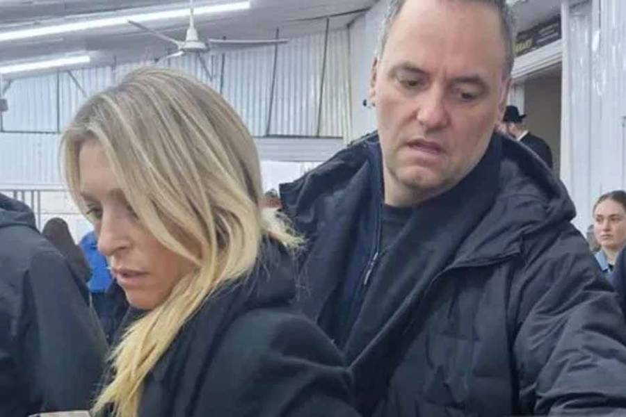 Polémica: Manuel Adorni llevó a su esposa como parte de la comitiva oficial que fue a Estados Unidos