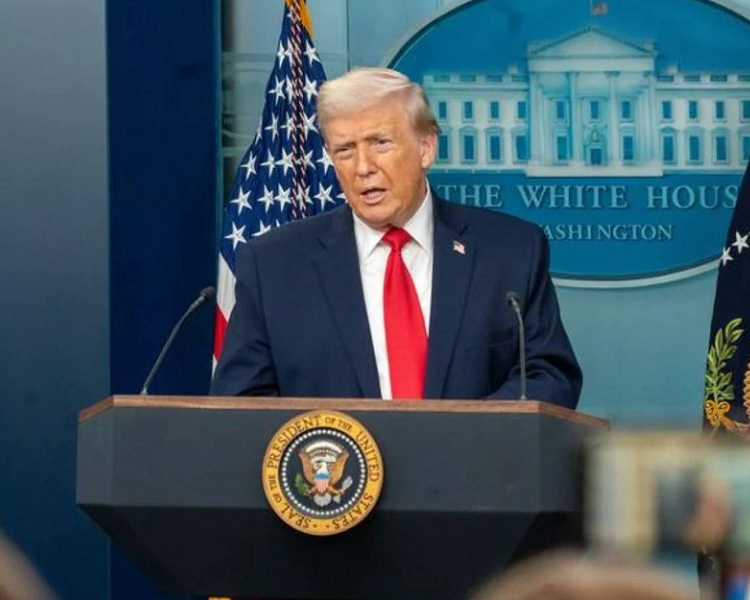 Trump advirtió a Irán de ataque masivo si apunta otra vez a Qatar