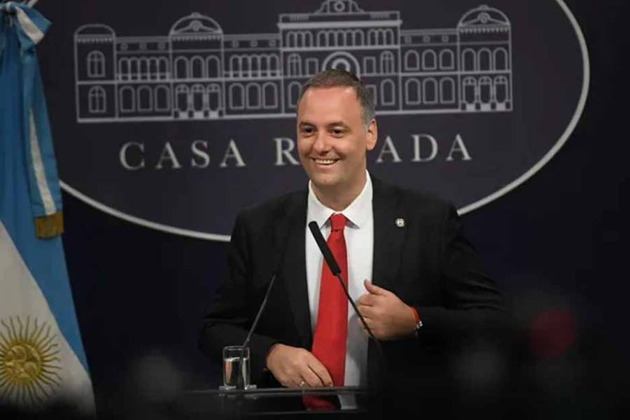 Manuel Adorni relanza su agenda: reuniones clave con ministros para reordenar la gestión