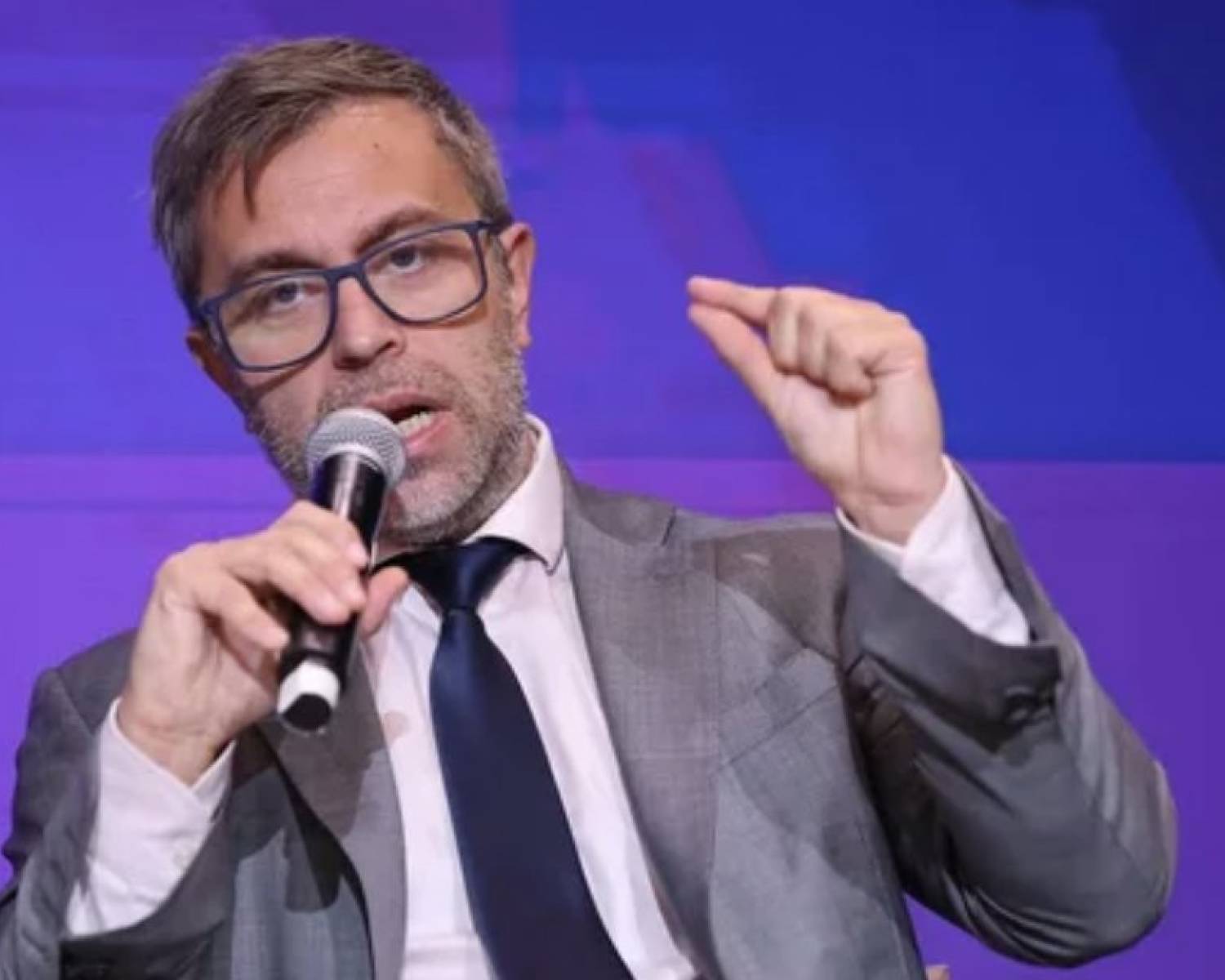 El secretario de Finanzas relativizó la crisis: “No creo que haya mucha gente que esté peor”