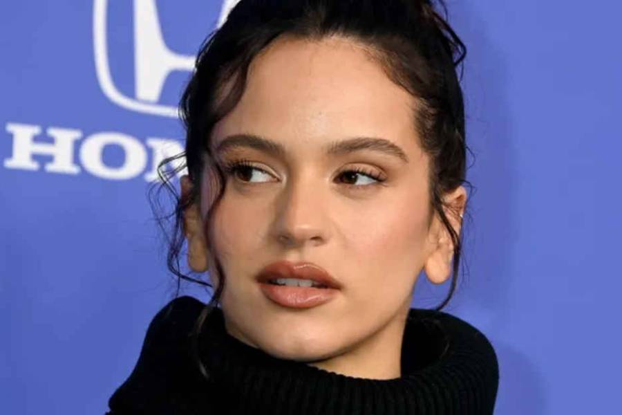 Reapareció Rosalía con una fuerte imagen en Instagram tras tener que suspender su show en Milán por su salud